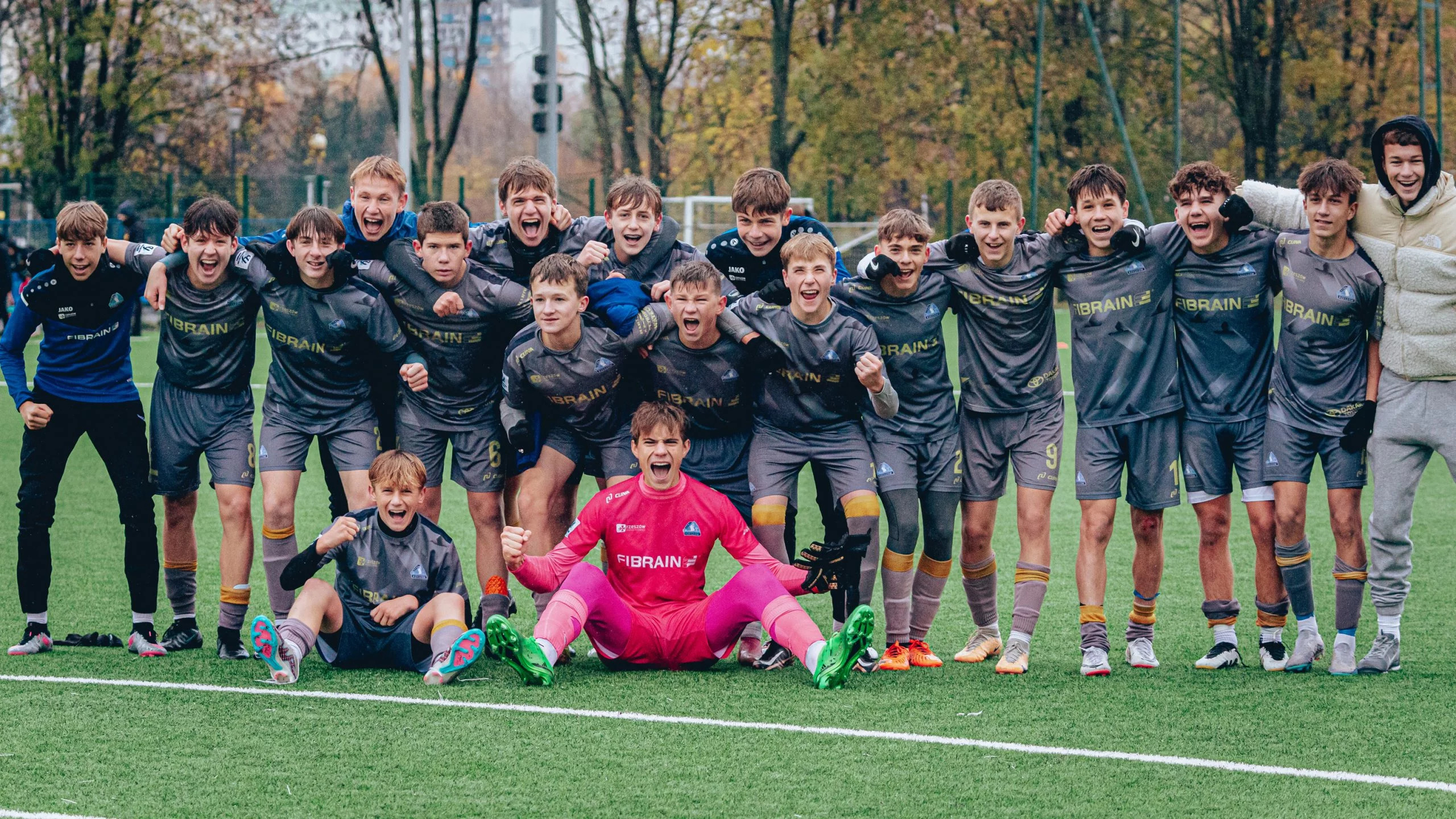 Stal Rzeszów piąty raz z rzędu wygrała swoją grupę CLJ U-15! | Akademia Stal Rzeszów