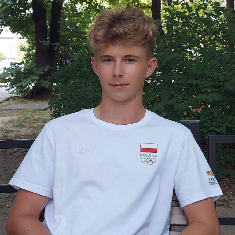 Piotr Woloszyn – profile photo